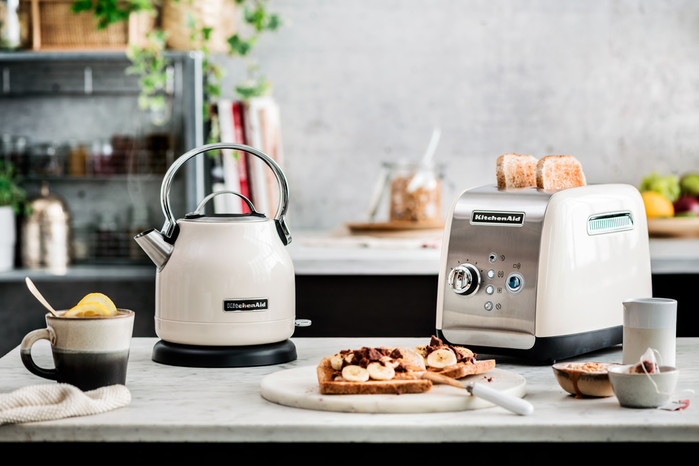 KETTLE-TOASTER-PEANUT-BUTTER-BANANA-TOAST-228